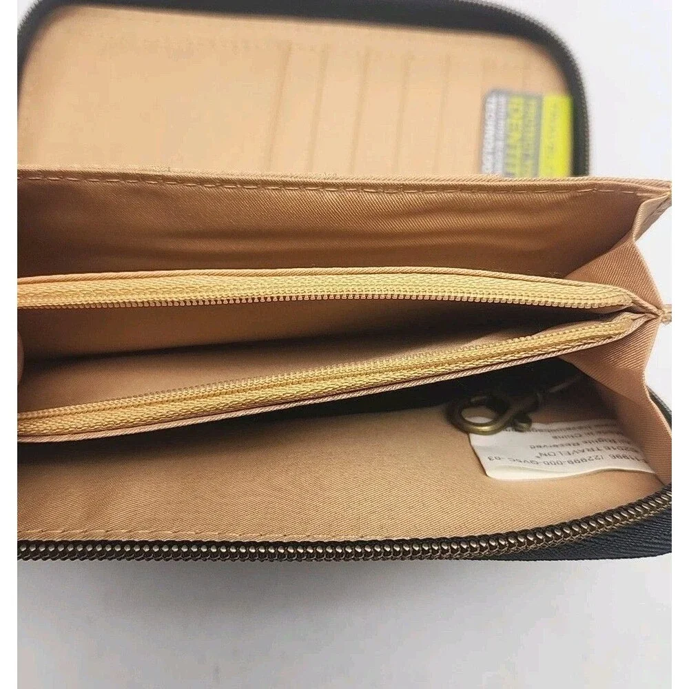 Travelon Wallet Wristlet Black Nylon 7.5x4 Card Organizer Coin Zip RFID NEW